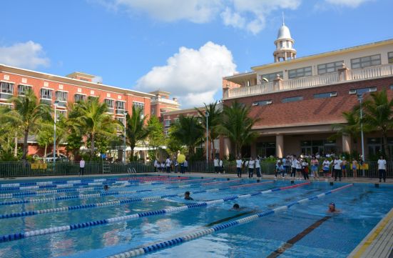 观澜湖华侨中学校园,海口市华侨中学观澜湖学校国标舞