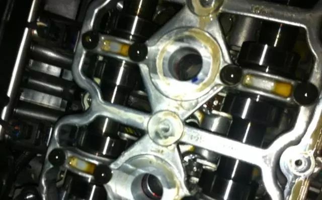 0w20机油是半合成还是全合成,合成技术机油是全合成还是半合成