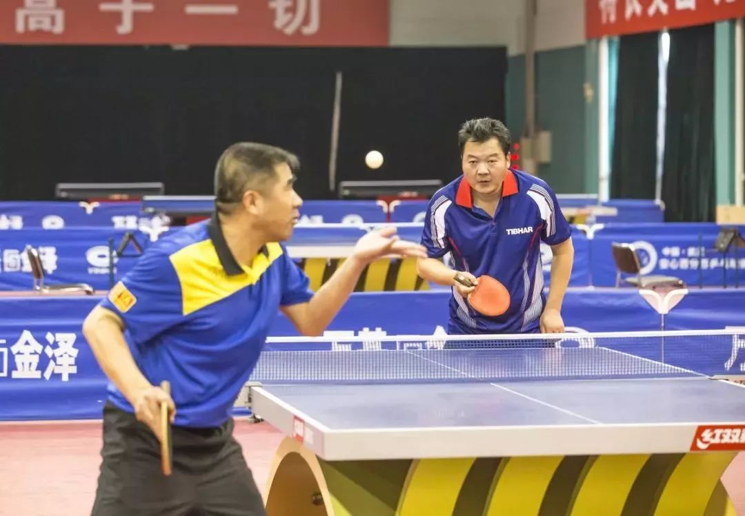 乒乓球跃动,激情飞扬乒乓球比赛