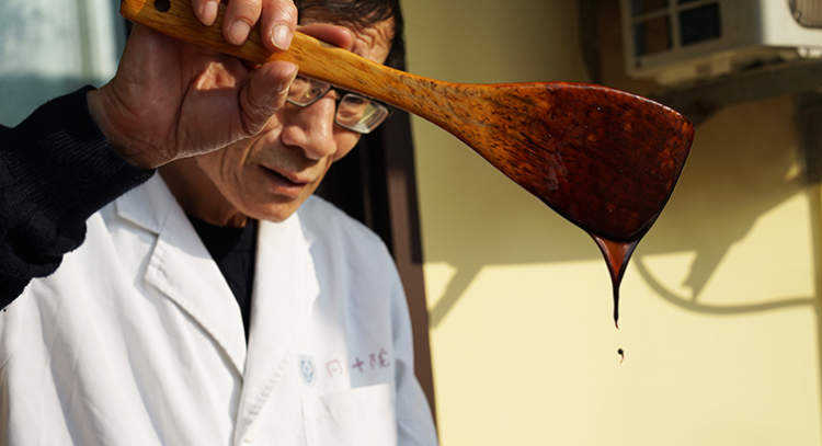 网红膏方火了！昨保德路上三级医院膏方可试吃，大咖问诊，网上约专家