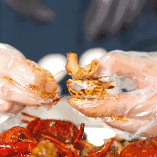 拔牙后能吃东西了吗,拔牙以后能吃能洗澡吗