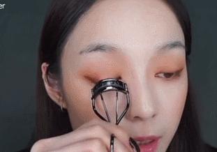 三吉彩花的妆容,可盐可酷可爱可温柔