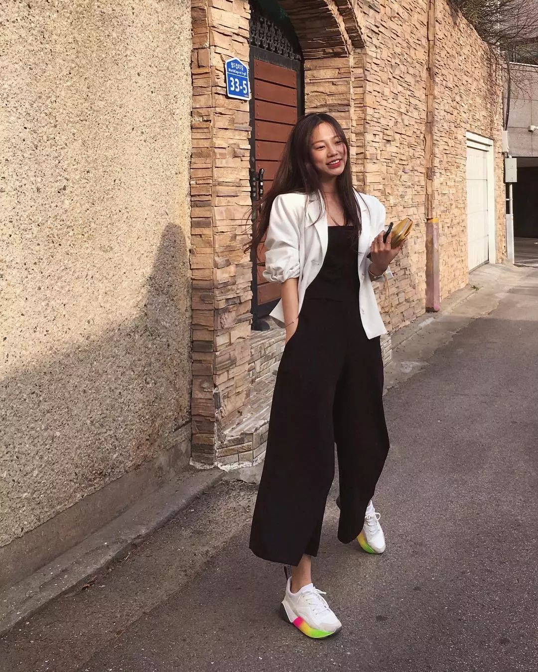 什么？！身高不足165CM的“厌世脸”也能当模特，韩国草根博主Mulbada用她的超高衣品做到了！