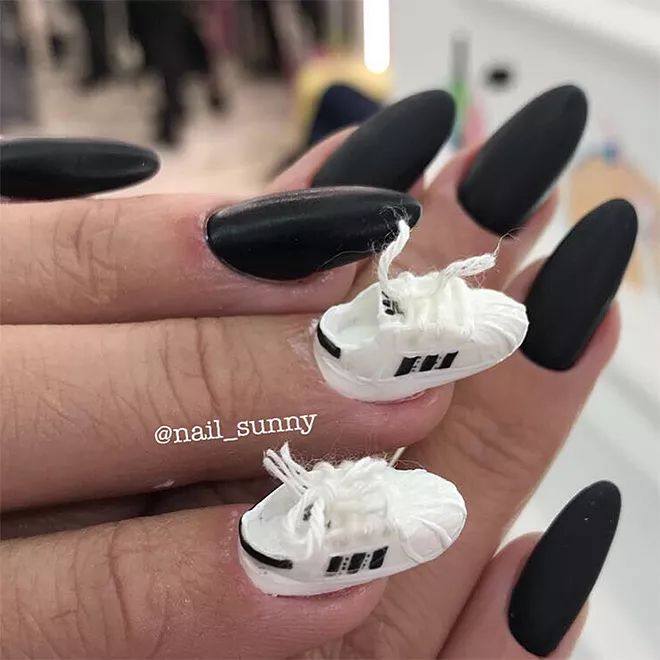 有毒or博眼球｜Ins上最大的美甲账号，脑洞大得没边了