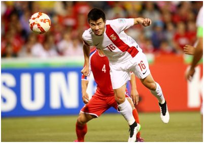 让五星红旗迎风飘扬在世界的东方,让五星红旗飘扬在中国的每个角落