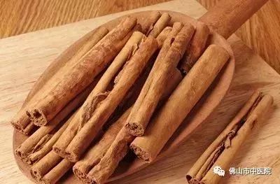 这些泡脚方法值得你收藏,冬季用这三种中药材泡脚最养生