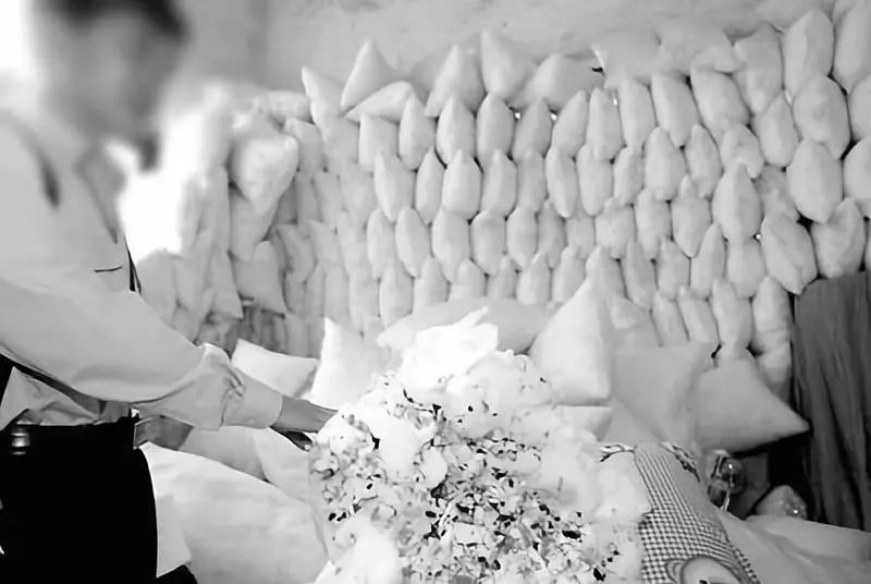 拯救你的颈椎！这款德国变态”护颈”神器，让你坐着比躺着还舒服，连失眠也能救一下