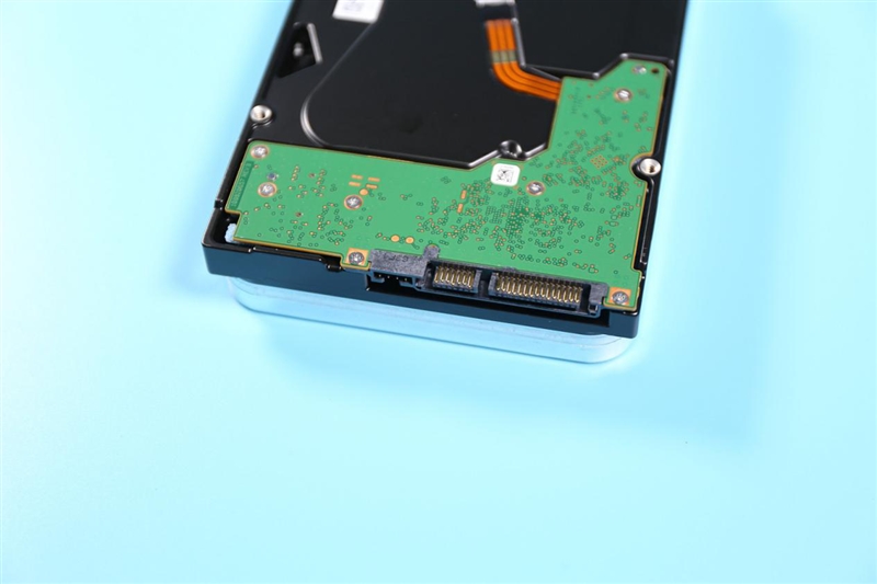 14t氦气盘希捷,希捷酷狼nas机械硬盘