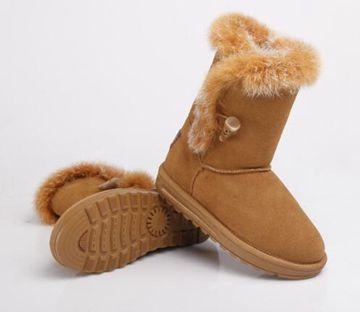 冬天脚冰冷穿鞋小技巧,如果冬天穿鞋很冷怎么办