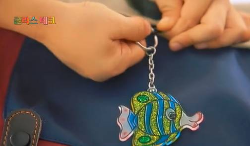 韩国amos水彩笔24色,韩国amos圣诞胶画测评