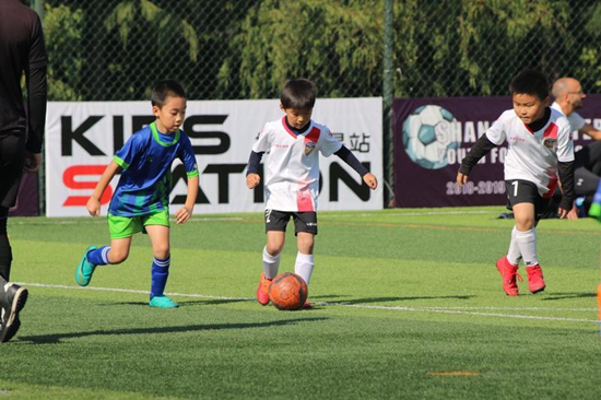 上海国际青少年足球联赛,让孩子感受到足球的快乐