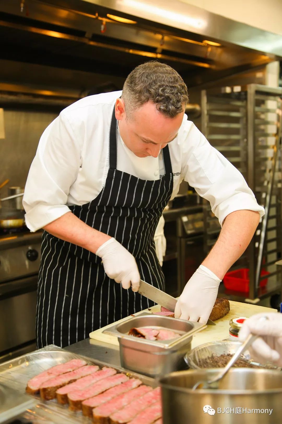 香港慈善基金会捐助活动答谢词,助力爱心公益活动