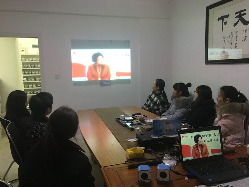 为巾帼英雄疯狂打call,为巾帼致敬的歌曲短视频