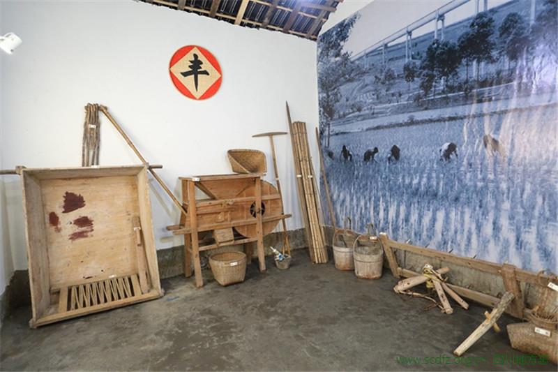 威远县新店镇“五味居”镇情馆建成开放