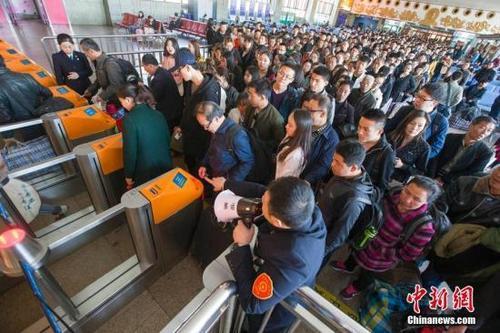 2019年春运候补票,2020春运火车票今起开售运营图