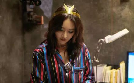 谭松韵明星大侦探最新造型 (谭松韵大侦探穿搭)