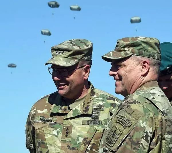 陷入了17年，终于要从阿富汗撤军7000人！美军暴露的弱点给解放军提了个醒……