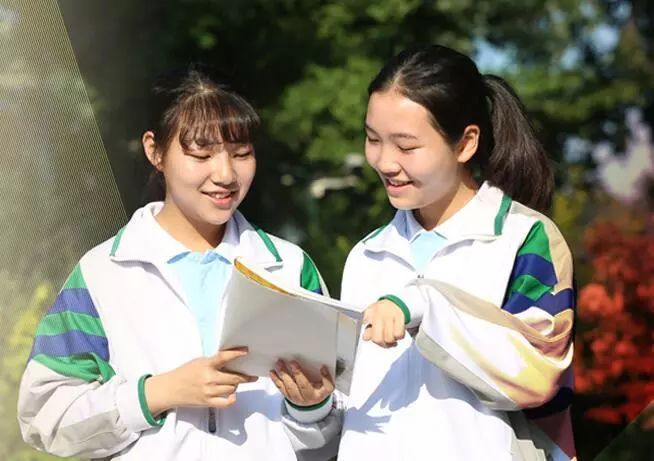 八一精神、品质文化、科技高中！独家揭秘：北京市八一学校如何一张蓝图绘到底｜首都教育40年校园行2·探校