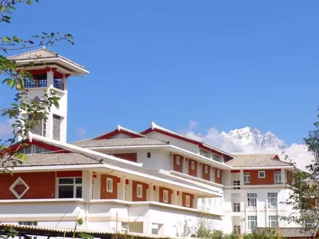 丽江在世界排名第一的大学,想想就激动