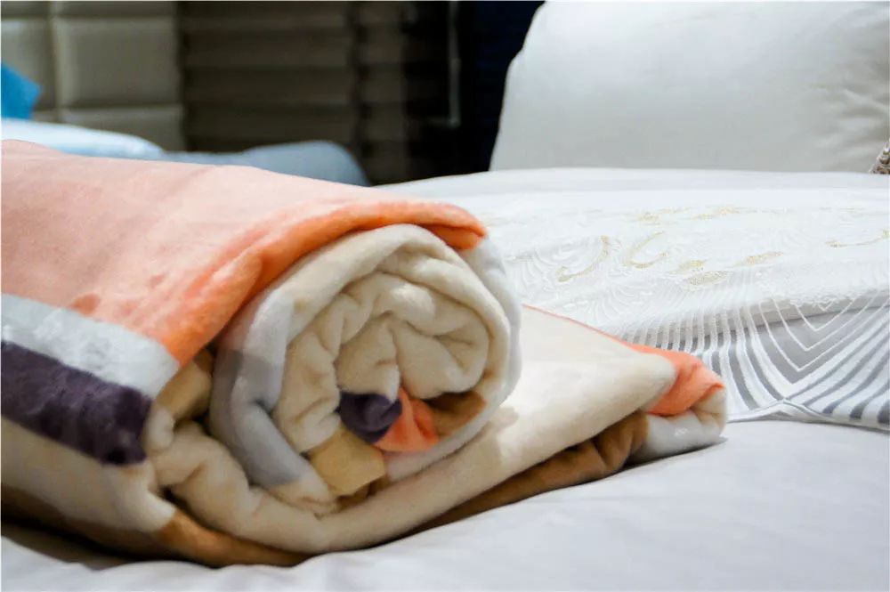 红红火火恍恍惚惚的意思是什么,红红火火恍恍惚惚是什么意思