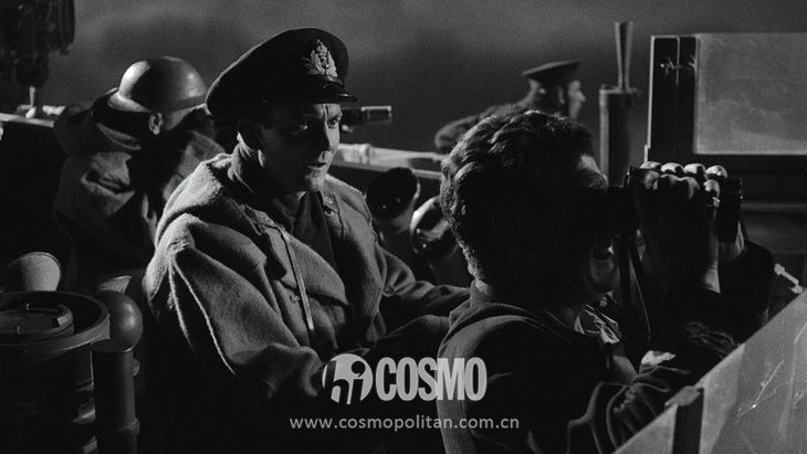 我没有年轻10岁的药，但马思纯这件“少女感”可以