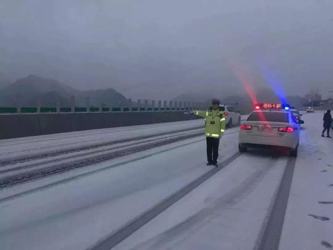 雨雪天高速管制,结冰高速封闭情况查询今天