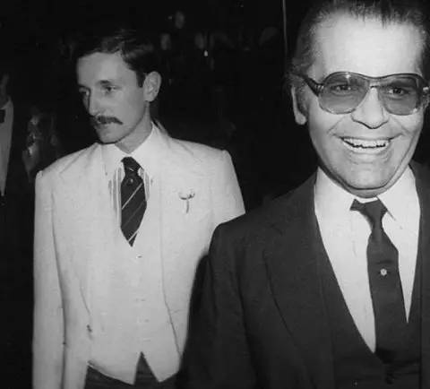 全世界的女人欠这个男人一个人情