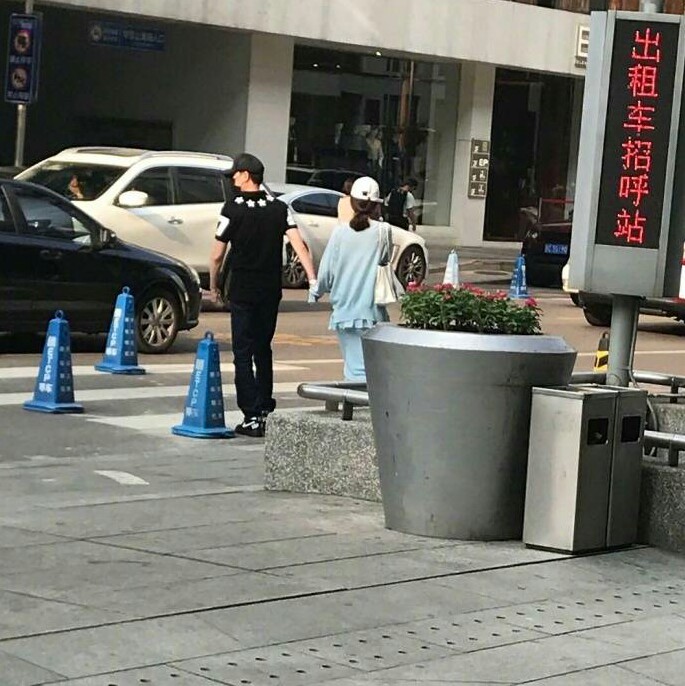 赵丽颖方否认传言,赵丽颖却深陷谣言风波