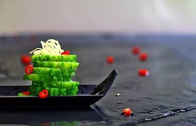 头脑昏昏沉沉怎么办一招就能解决,头脑发胀昏昏沉沉怎么办