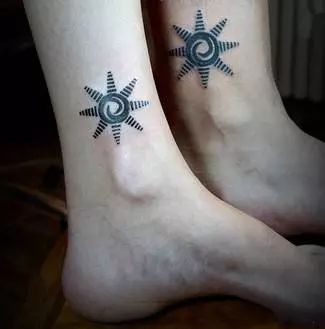 女童来例假肚子疼中医疗法,17岁孩子经期肚子疼量少怎么办