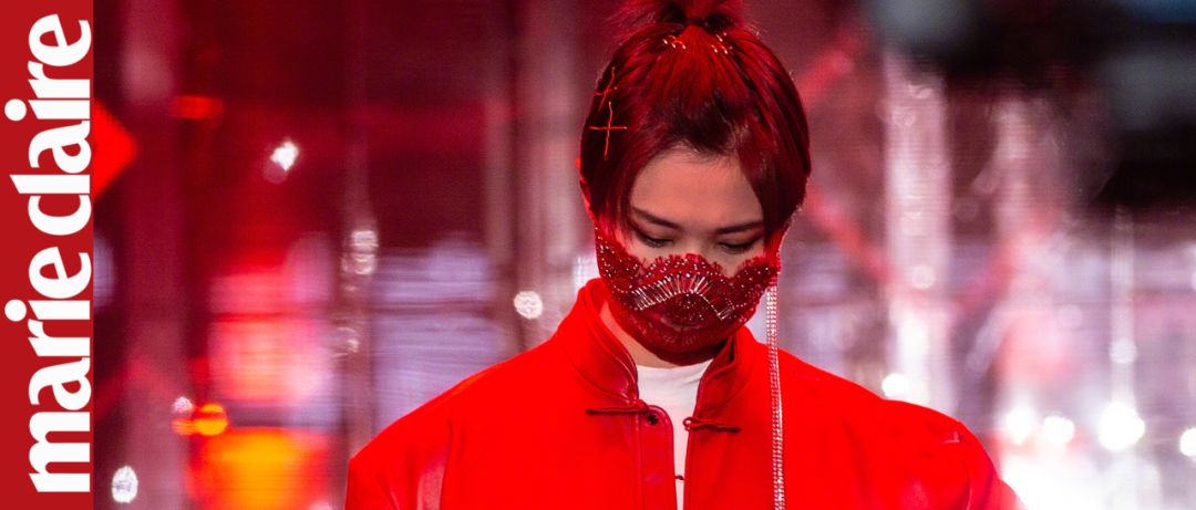 李宇春易烊千玺演绎时代感,易烊千玺穿中国红