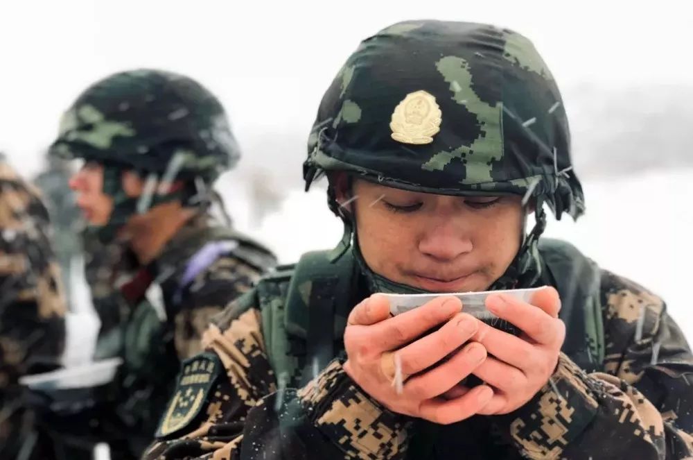 野营拉练有哪些项目和技巧,野营拉练需要带什么