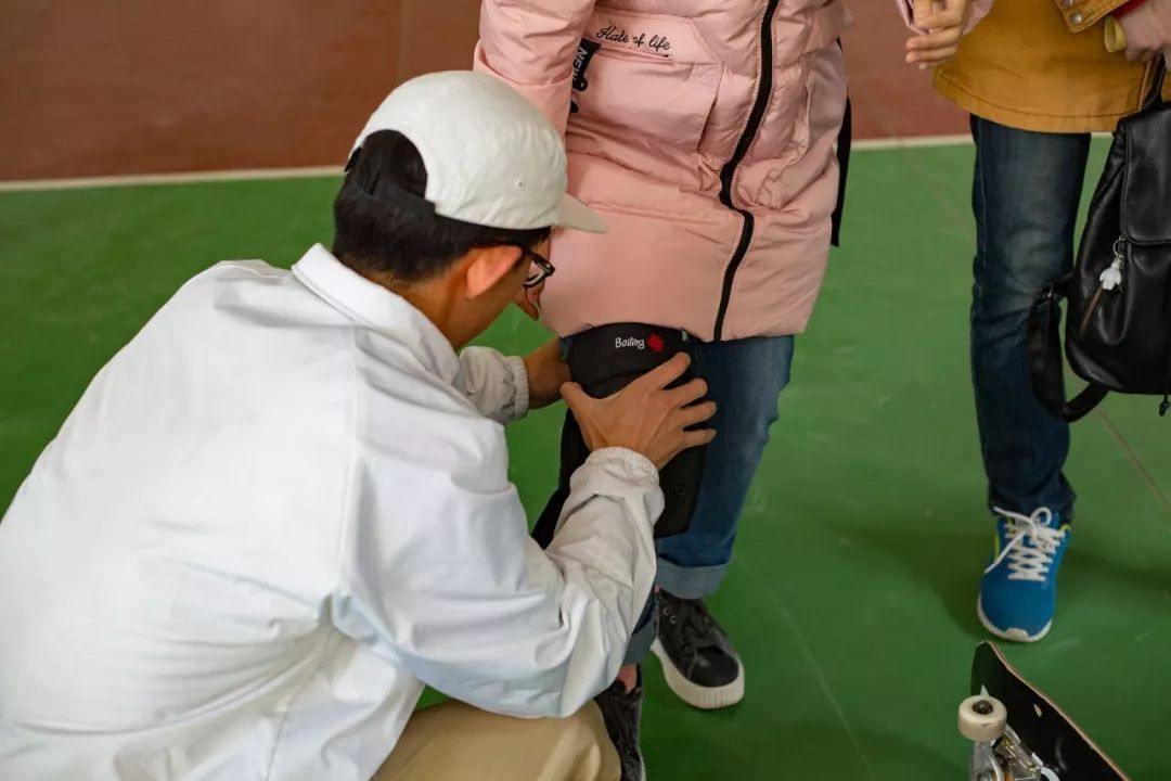新年的第一天，沸点滑板进驻了深圳中学「今朝有九」游园会！