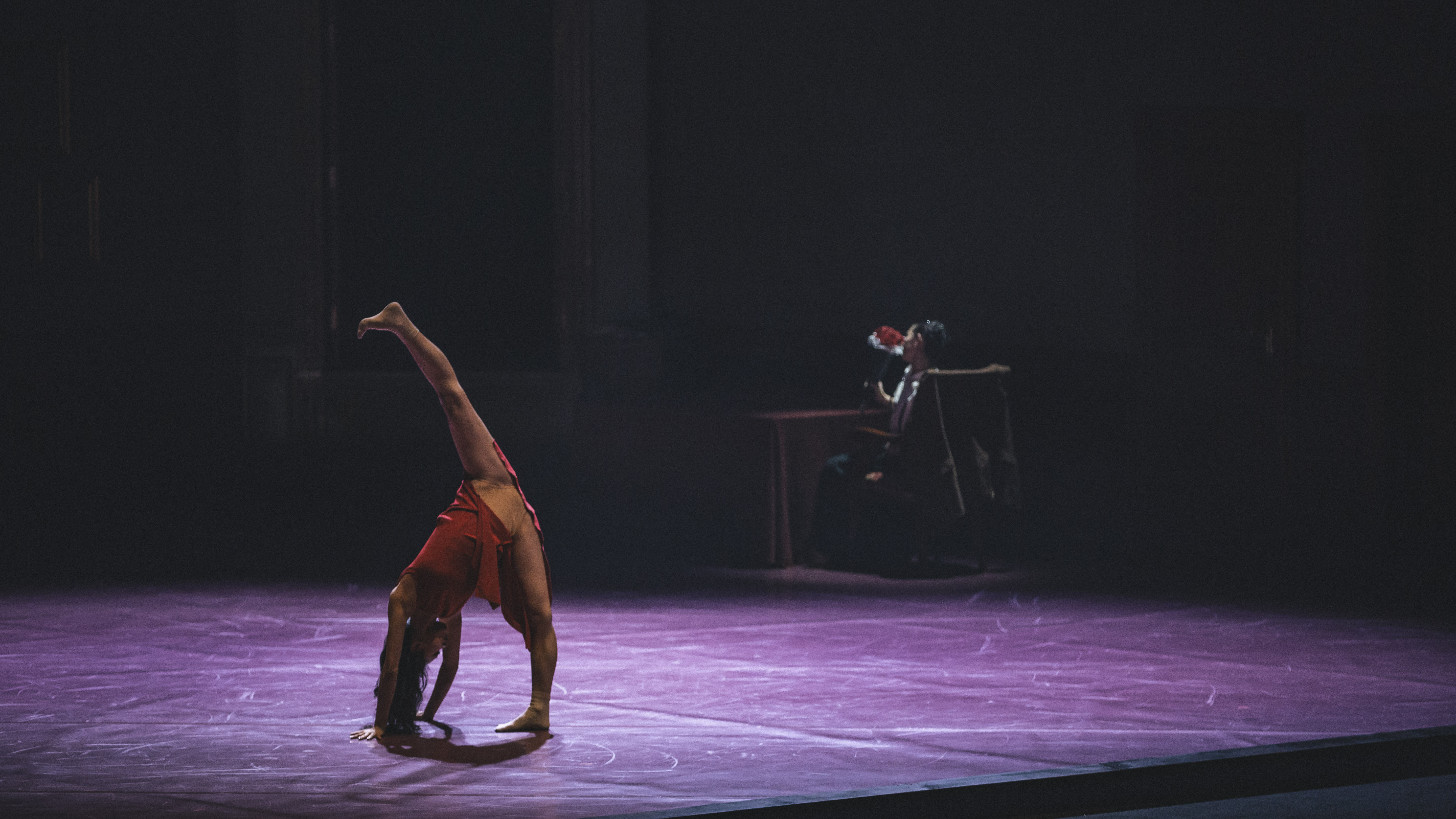 「听」专访舞蹈剧场《大饭店》导演兼舞者黎星：这是一部“现象级”“限量版”作品