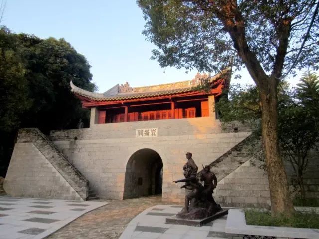 一定要收藏的十大免费景点排行榜,值得一游的免费景点