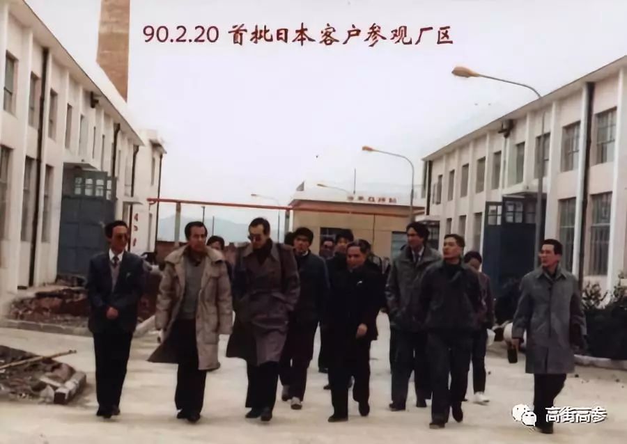 抱对大腿，代工也能做行业首富！