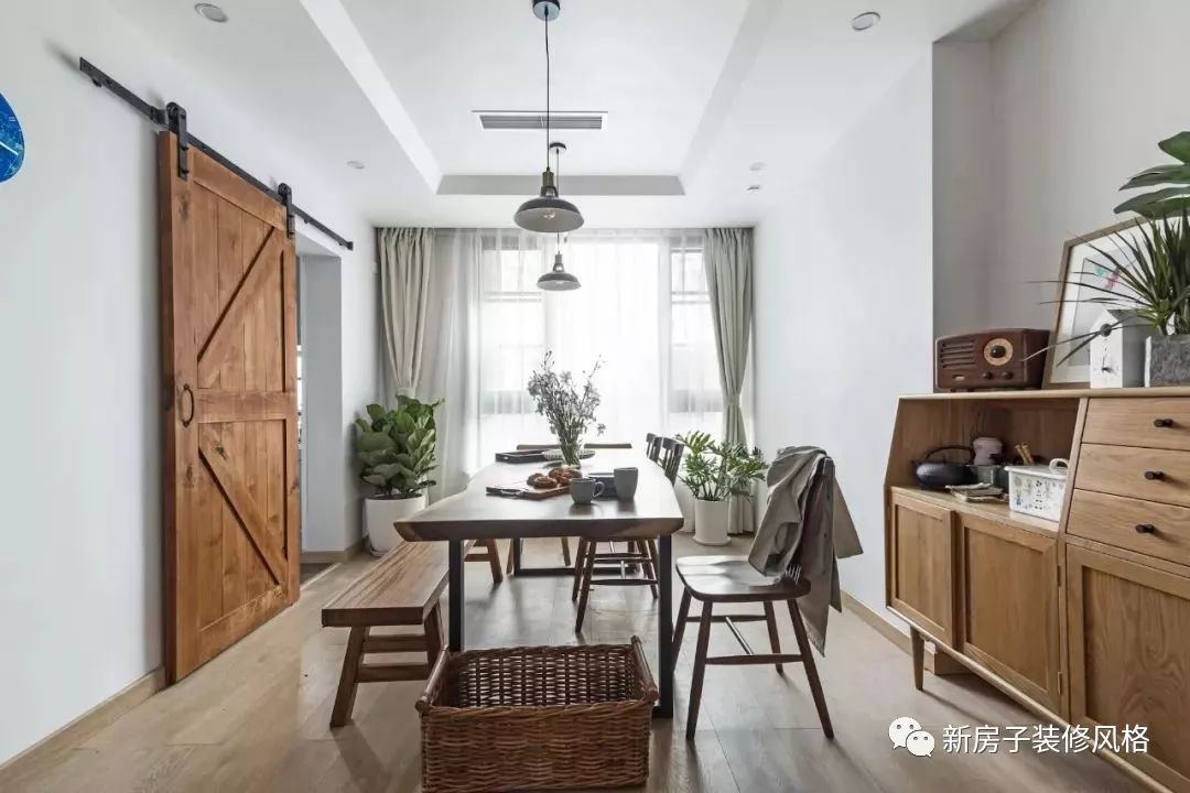 卧室门正对洗手间门怎么化解,卧室门正对厕所门五帝铜钱怎么挂