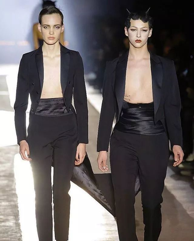 雌雄莫辨｜女孩的娇柔脸和男孩的身躯在TA身上同时出现……