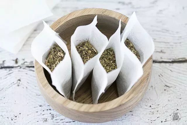 快速清理卫生间马桶异味,卫生间马桶倒什么水马桶没有异味