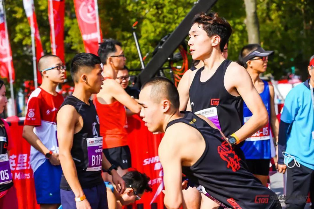 帅到炸裂!你身边的川大体育之星大揭密!