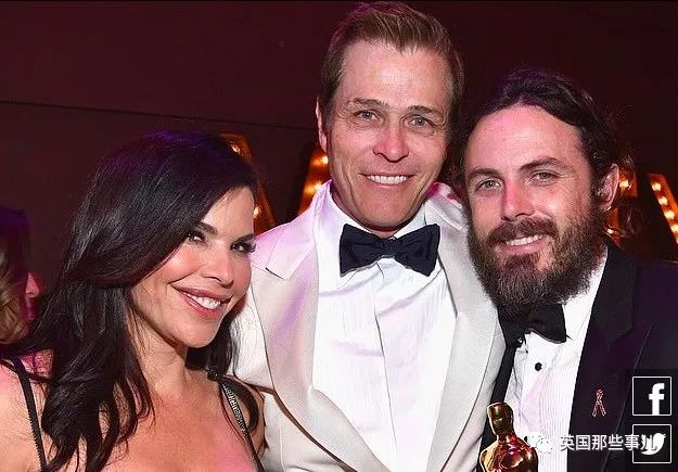 贝佐斯和新女友最新消息,贝佐斯与女友桑切斯的短信内容