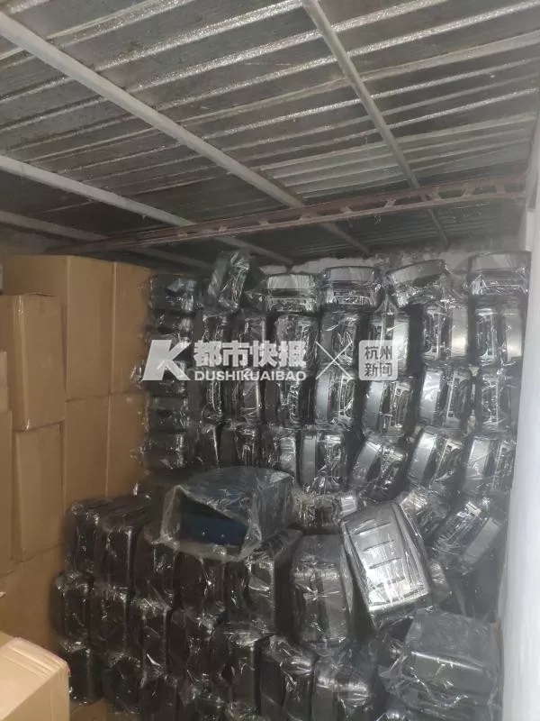 做假名牌包包判几年,做假名牌包包工厂判几年