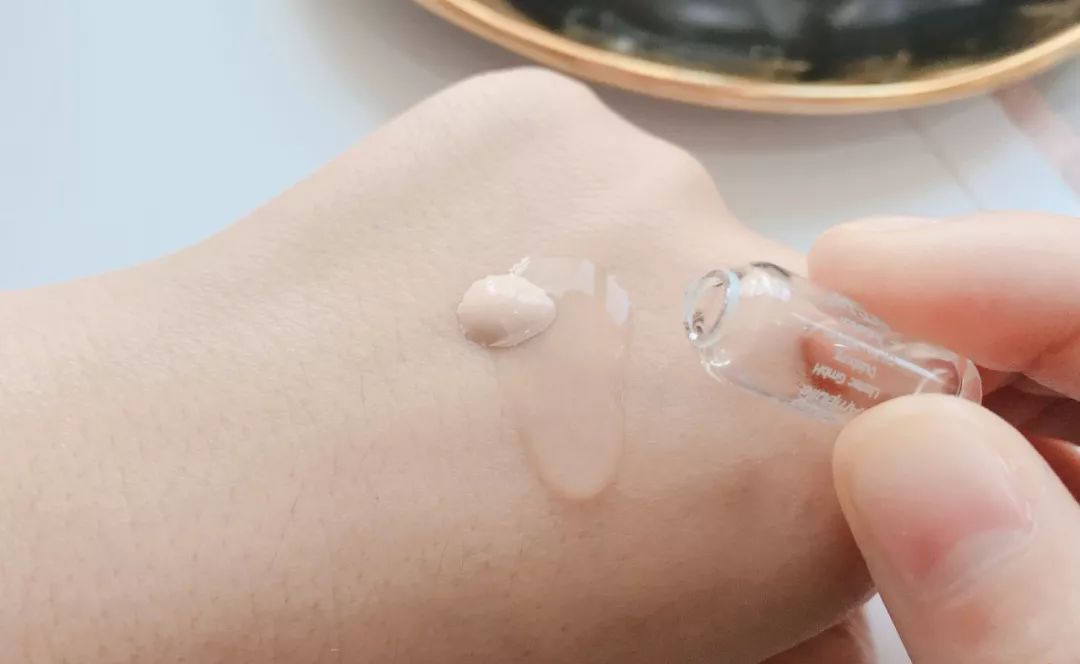 安瓶补水紧致提拉去皱精华,嫩白抗皱安瓶精华