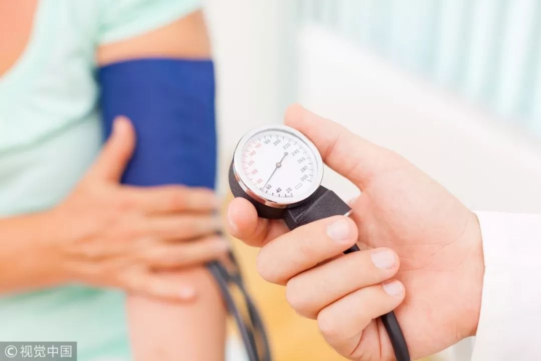 医生提醒这十大问题出现要重视,辟谣6种常见病根本没法治愈