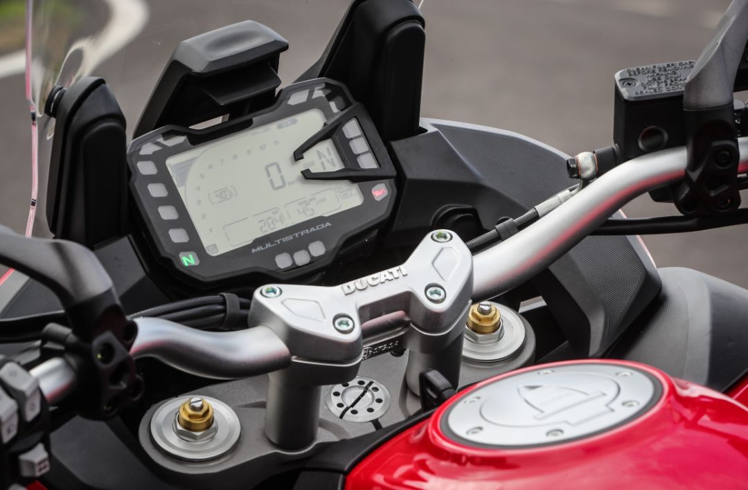 摩托车最重要的安全配置是什么,骑手安全装备