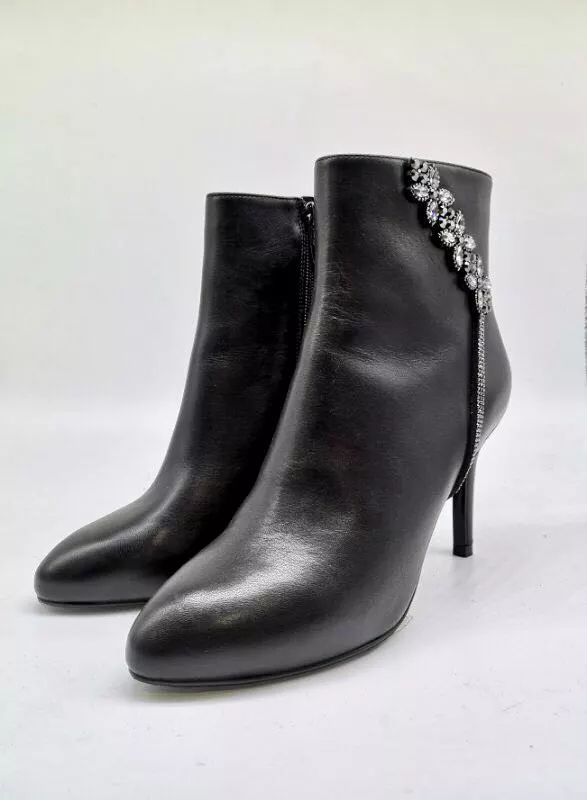 重庆解放碑新世纪百货女装品牌,解放碑新世纪商都女装品牌