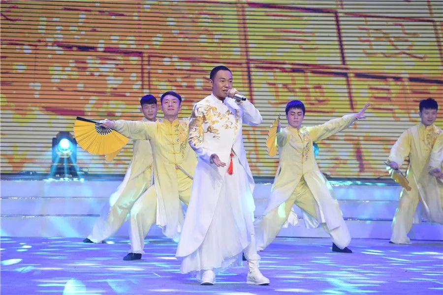 《唱响九州百戏盛典》“有戏安徽”2019全国戏迷春节联欢晚会精彩上演