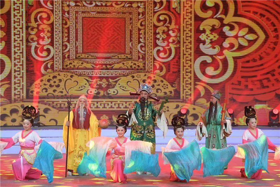 《唱响九州百戏盛典》“有戏安徽”2019全国戏迷春节联欢晚会精彩上演