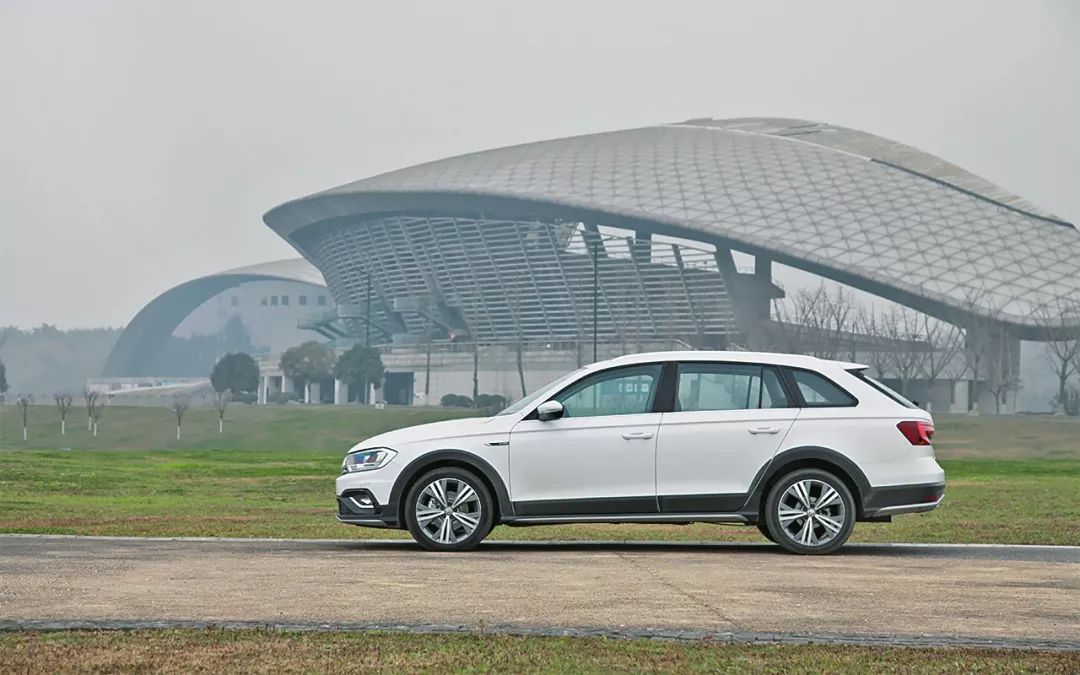 大众蔚领c-trek测评,一汽大众c-trek蔚领测评