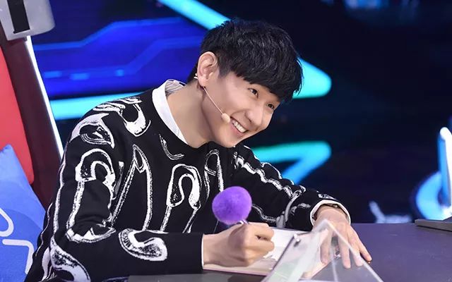 “求求你们别哭了”